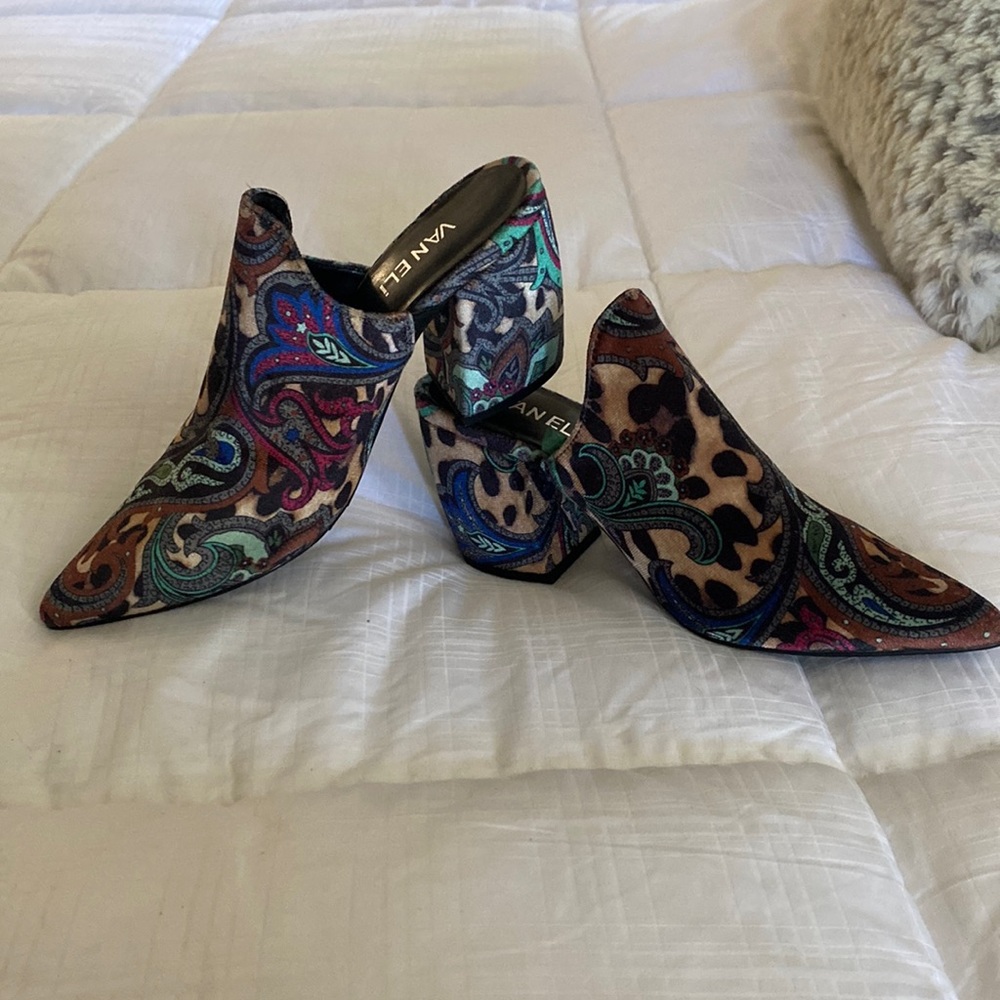 Women’s shoes